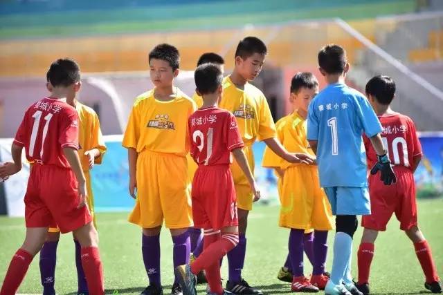 太阳报独家：曼城希望瓜帅续约促成哈兰德也续约